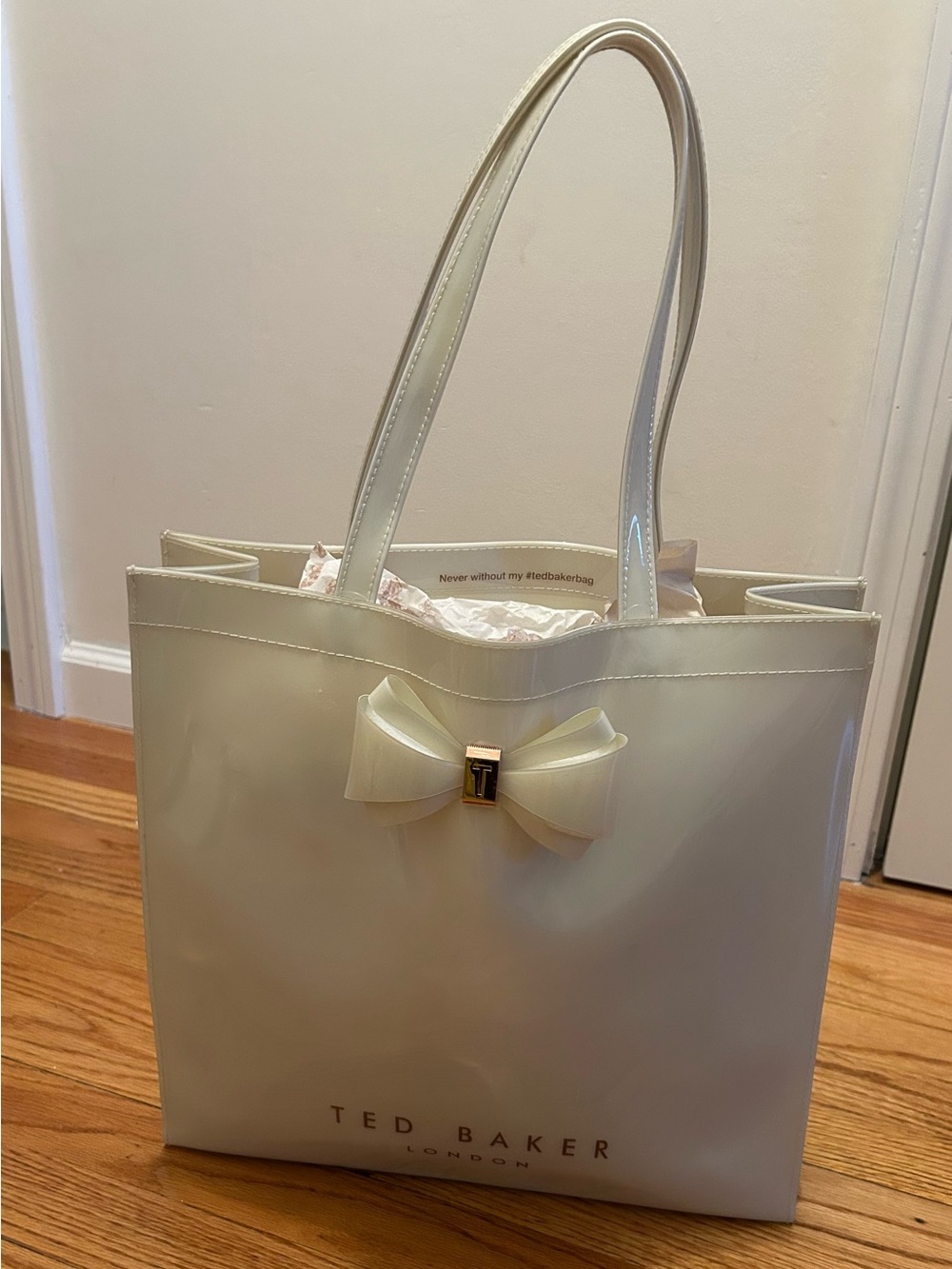Ted Baker Ivory Bow Patent Tote Bag